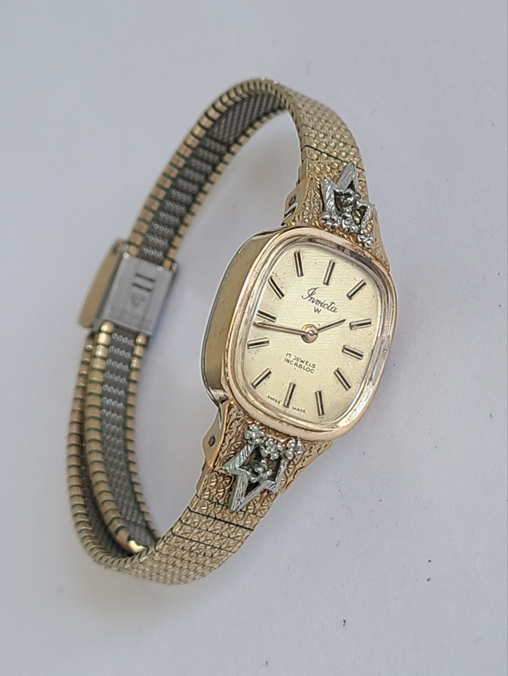 Vintage Invicta 17 Jewels Incabloc Mechanical Swiss Gold Two Tone Ladies Watch